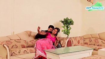 Bangladeshi Bhabhi’s Sizzling Seduction