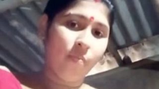 Busty Boudi Bibastra Exposes Her Juicy Tits And Wet Pussy In Leaked Mms