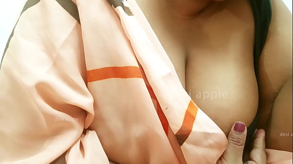 Hot Tamil College Babe