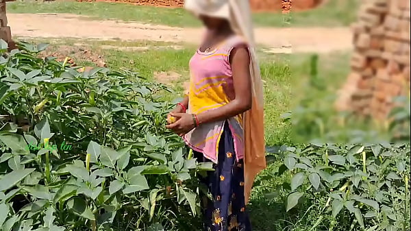 Desi Indian Step Sister Gets Wild With Outdoor Fucking
