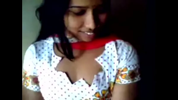 Tamil Temptress: A Show Of Luscious Curves