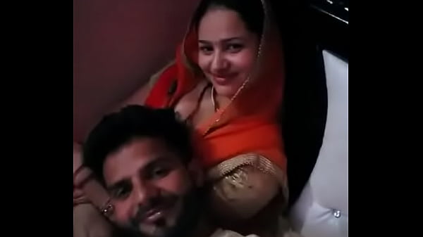 Desi Babe Gets Wild And Wet In Her Bedroom