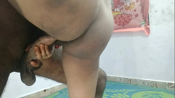 Hot Indian Housewife Enjoys Wild Homemade Sex Session