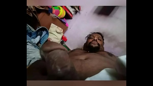 Tamil Stud’s Handjob Session In Sri Lanka