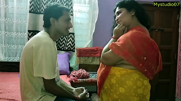 Sizzling Indian Bhabhi Teaches Naive Boy Wild Desires In Explicit Xxx Encounter