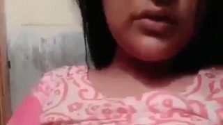 Savita The Seductive Indian Bhabhi Bares Her Luscious Tits