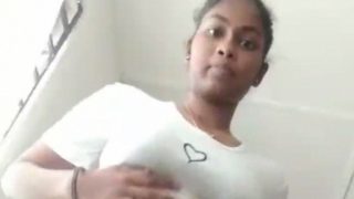 Tamil Temptress Teasing Her Tight Wet Slit