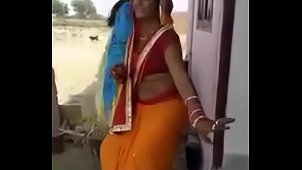 Hot Desi Housewife Swaying Her Hips