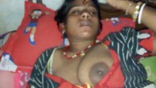 Hot And Heavy Bhojpuri Village Fucking