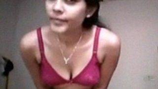 Rural Babe’s Raw Solo Pleasure Session