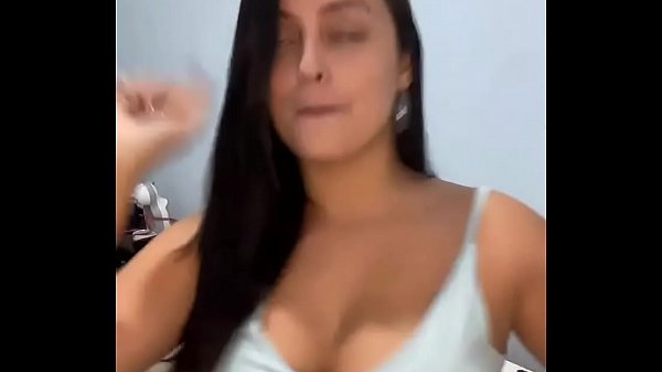 Sultry Indian Beauty Streaming Live