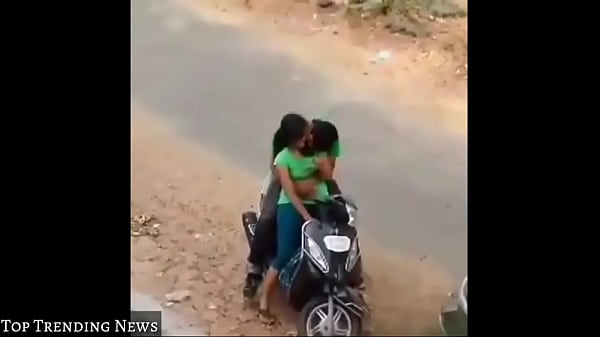 Sizzling Indian Bhabhi Gets Naughty With Her Ex-lover