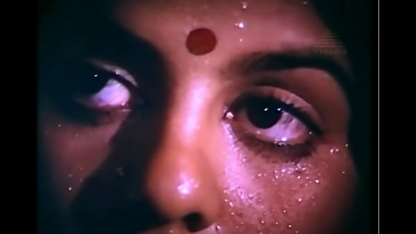 Kannil Etho Minnal: Murli, Kuili’s Unrestrained Sensual Serenade