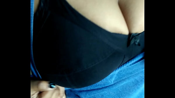 Desi Beauty Flaunting Her Luscious Curves