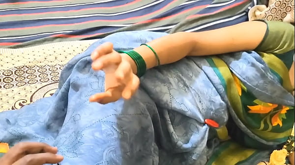 Sultry Desi Housewife’s Secret Tryst With A Close Companion