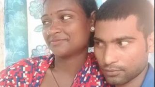 Rural Passion: Nipple Play In A Desi Lovers’ Intimate Encounter