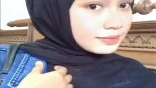 Sensual Muslim Beauties: A Collection Of Alluring Curves