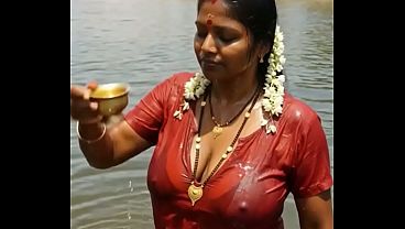 Desi Bhabhi Ka Ai, Garmi Bhara Jism Aur Sexy Andaaz