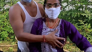 Desi Bhabhi’s Backside Bliss In Traditional Style
