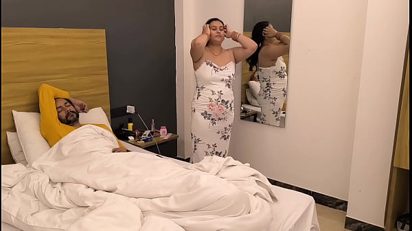 Desi Girl Puja Baby’s Wet Morning Shower Tease