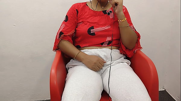 Tamil Girl Fingering Herself On Live Cam, Spreading Wet Pussy For You