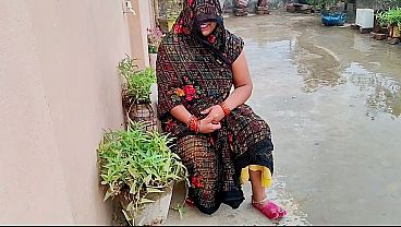 Bhabhi Ke Baag Mein Jabardast Chudai Ka Maza Lo
