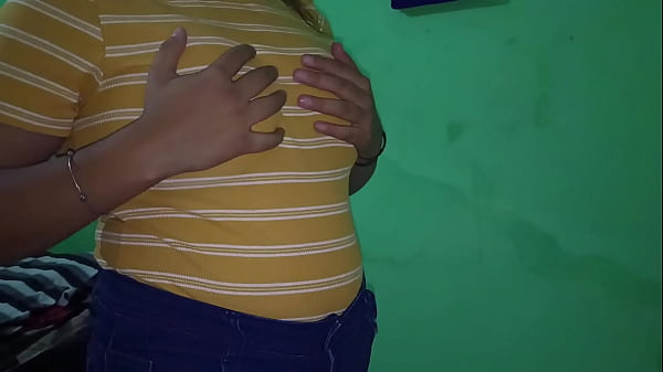 Indian Desi Girl Shoves Vibrator Deep Into Her Fat Ass