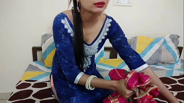 बड़े सोतेल भाई ने सोतेली बहन को अकेले में छोड़ दिया—कामुक हिंदी आवाज़ में सुनो