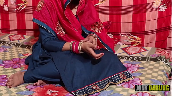 नई शादीशुदा भाभी के दो पति, एक से दिन में चुदाई और दूसरे से रात में थूकाई – साफ गंदी हिंदी बातें