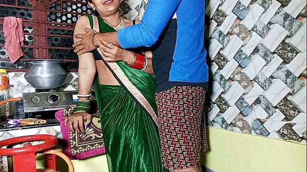 किचन में काम कर रही भाबीजी को जब घर में कोई नहीं था तब जोरदार चोदा, असली हिंदी आवाज़ में सुनो